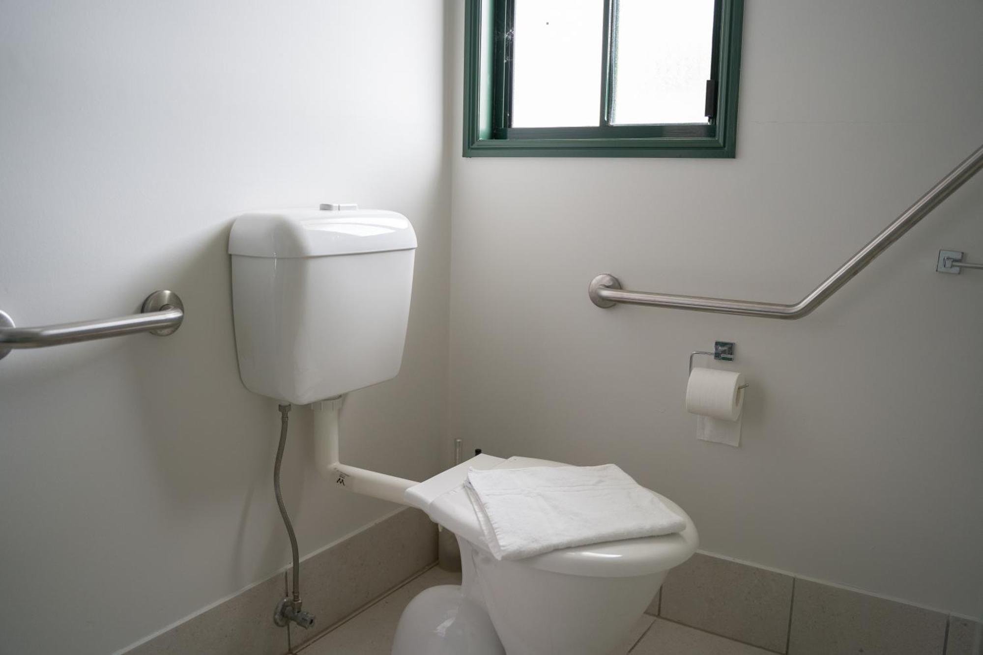 Wallaby Hotel Mudgeeraba Екстериор снимка